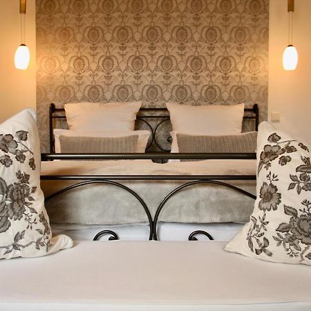L'Ostello Altstadthotel Regensburg Eksteriør billede